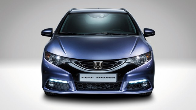 Civic Tourer by Paul Harmer